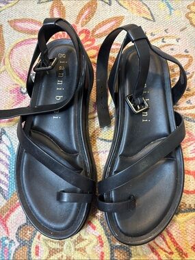 Gianni Bini Black platform ankle strap Sandals